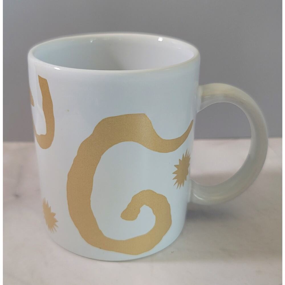 Oscar de la Renta Coffee or Tea Mug in White with Gold Swirl Sunburst Design